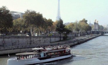 Париж поплыл по Сене!