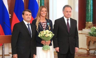 Юлия Ефимова, Антон Чупков и Евгений Рылов получили государственные награды