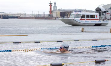 Впервые в истории Ленинграда-Санкт-Петербурга  состоялись организованные зимние заплывы